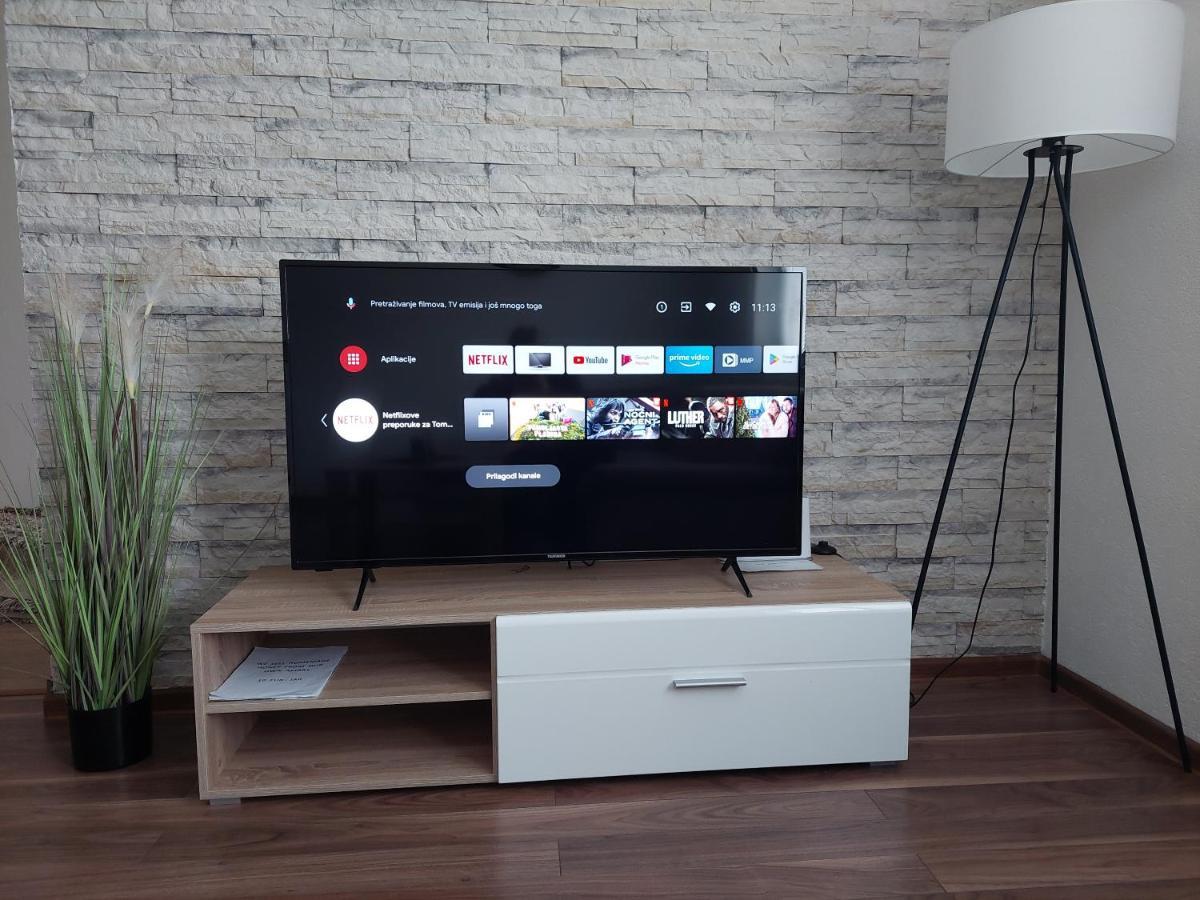 Apartman Danijela Otocac Ngoại thất bức ảnh
