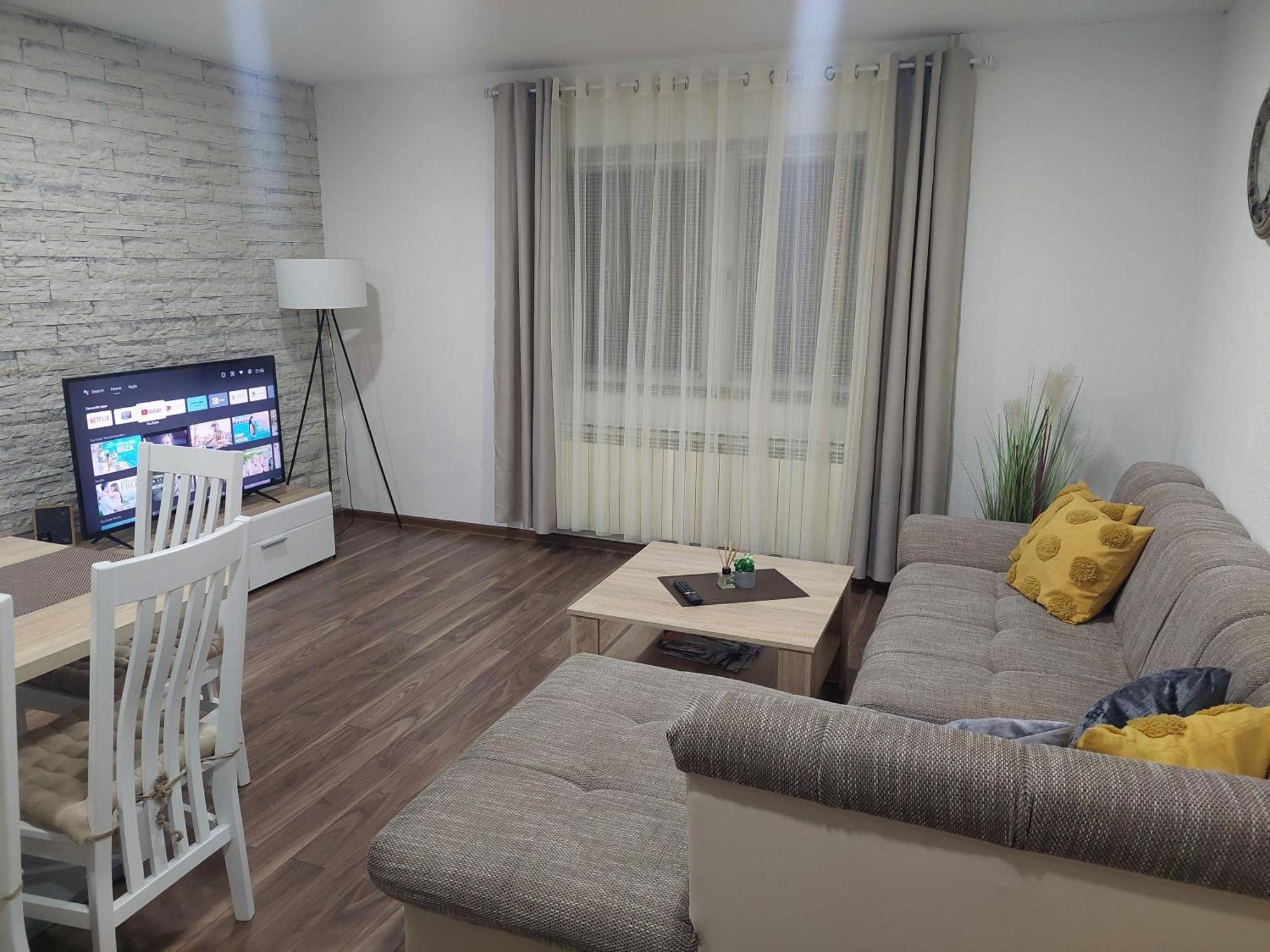 Apartman Danijela Otocac Ngoại thất bức ảnh
