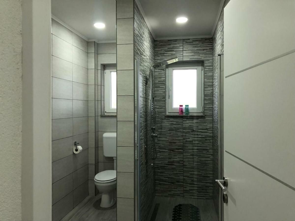 Apartman Danijela Otocac Ngoại thất bức ảnh