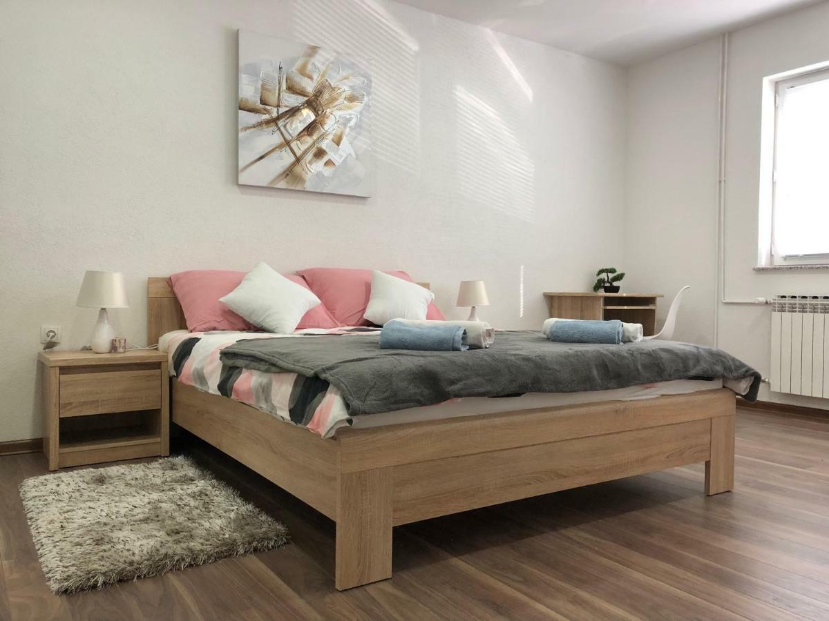 Apartman Danijela Otocac Ngoại thất bức ảnh